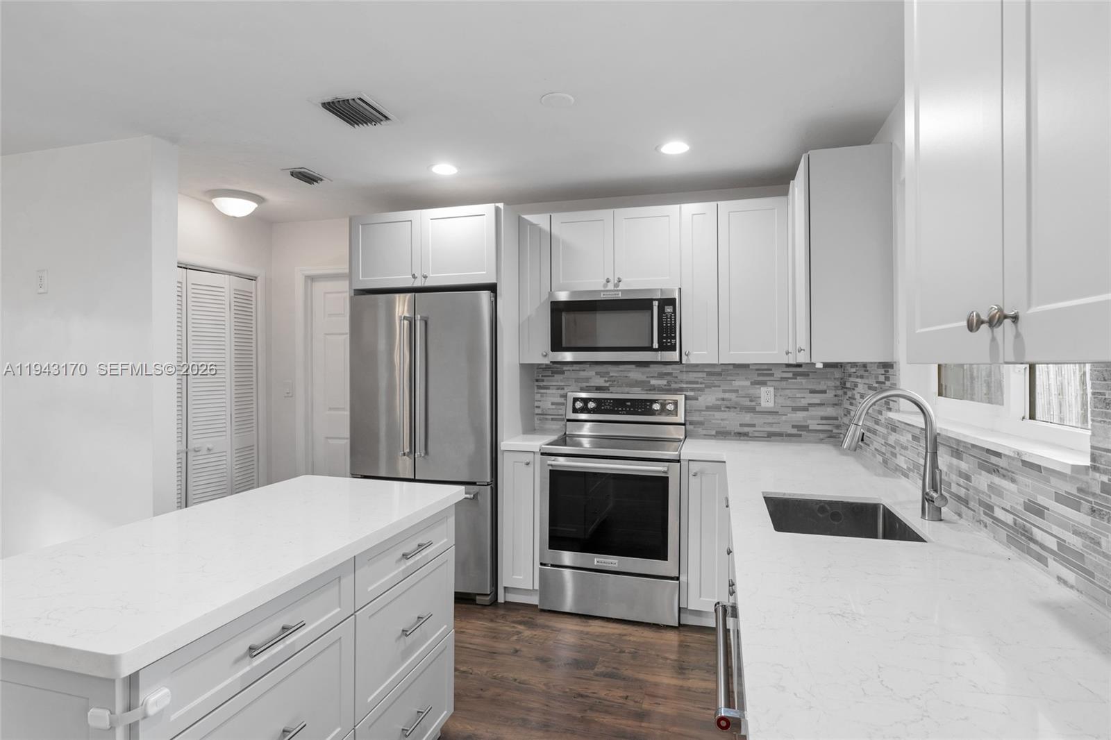 BOULEVARD HEIGHTS SECTION - Residential