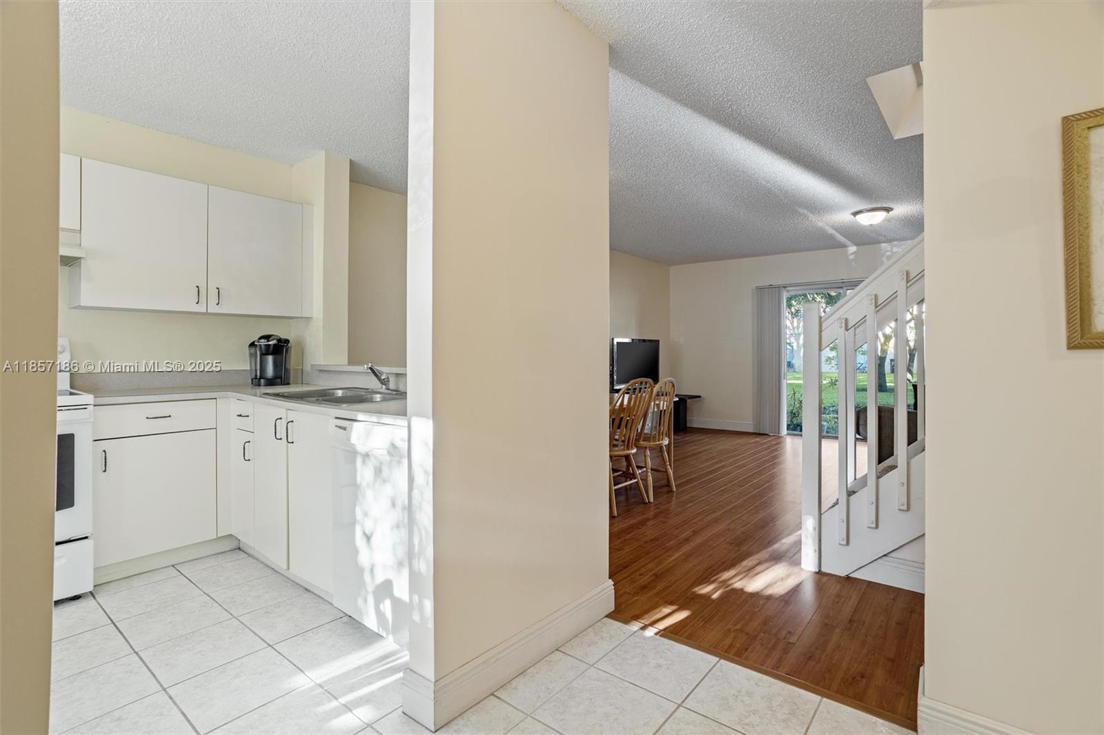 CHAPEL TRAIL II - Residential