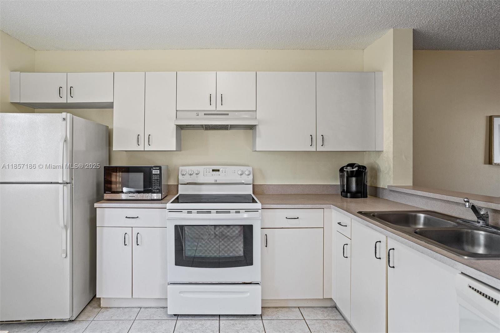 CHAPEL TRAIL II - Residential