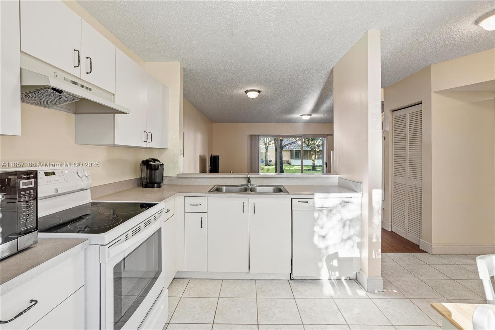 CHAPEL TRAIL II - Residential