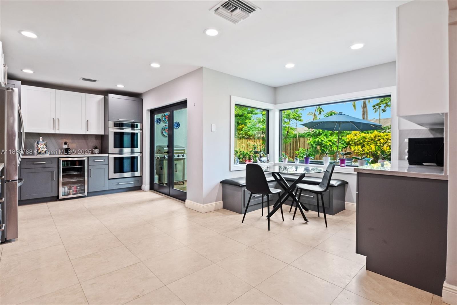 SABAL CHASE SEC FOUR - Residential