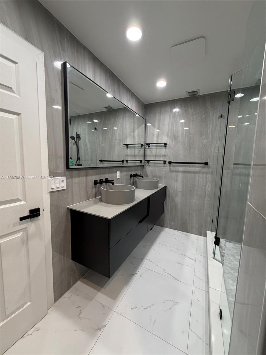 SABAL CHASE SEC FOUR - Residential