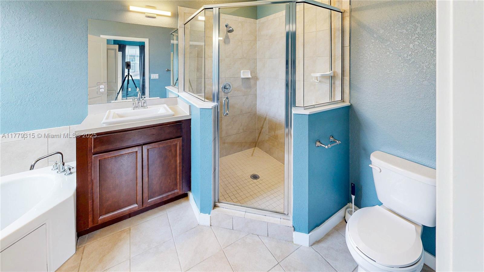 SUMMERVILLE VILLAS - Residential