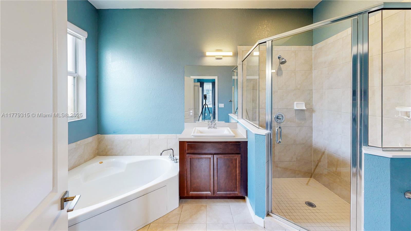 SUMMERVILLE VILLAS - Residential