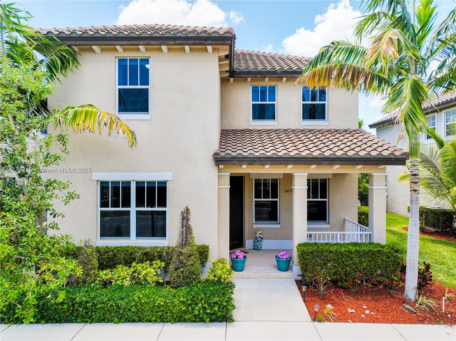 Property for Sale at 24362 Sw 117th Path, Homestead, Miami-Dade County, Florida - Bedrooms: 4 
Bathrooms: 3  - $549,000
