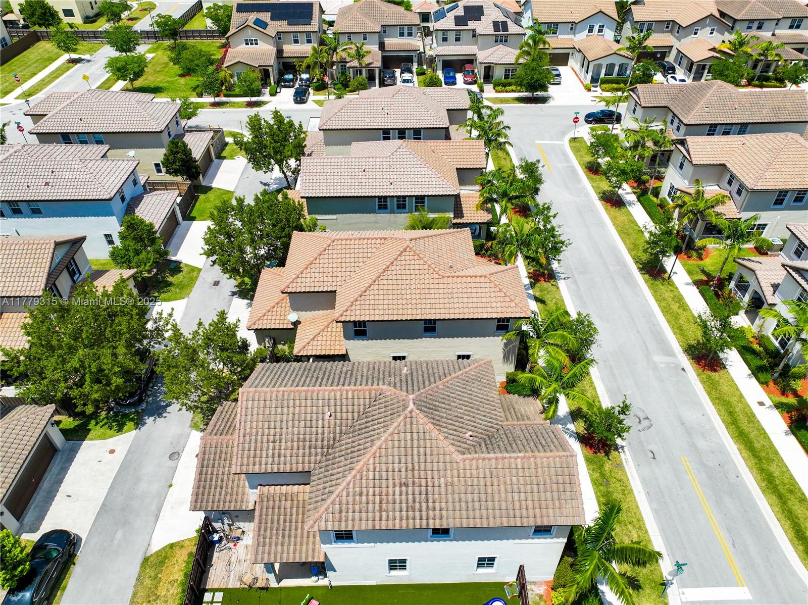 SUMMERVILLE VILLAS - Residential