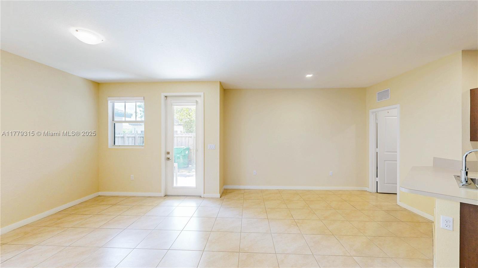 SUMMERVILLE VILLAS - Residential
