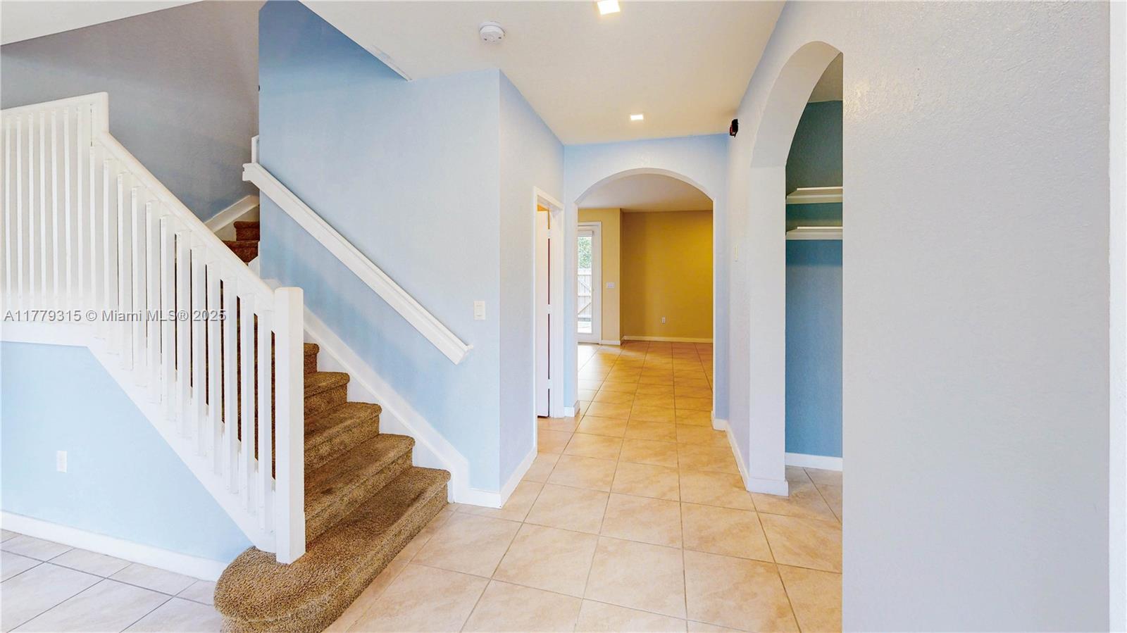 SUMMERVILLE VILLAS - Residential