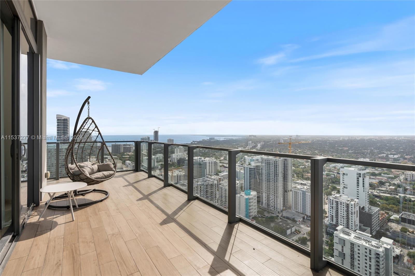 RISE BRICKELL CITY CENTRE - Residential