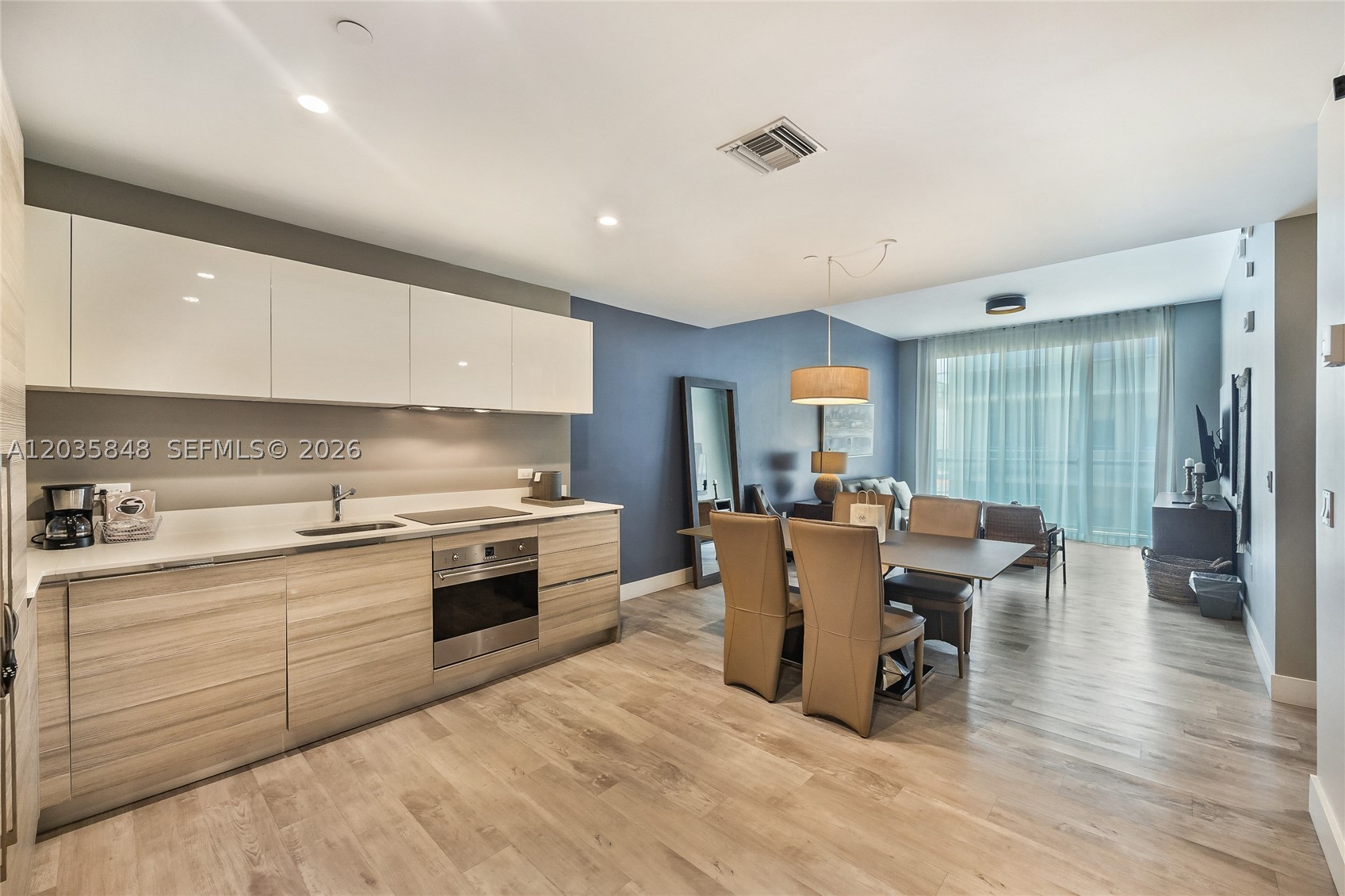 777 N Ocean Dr N516