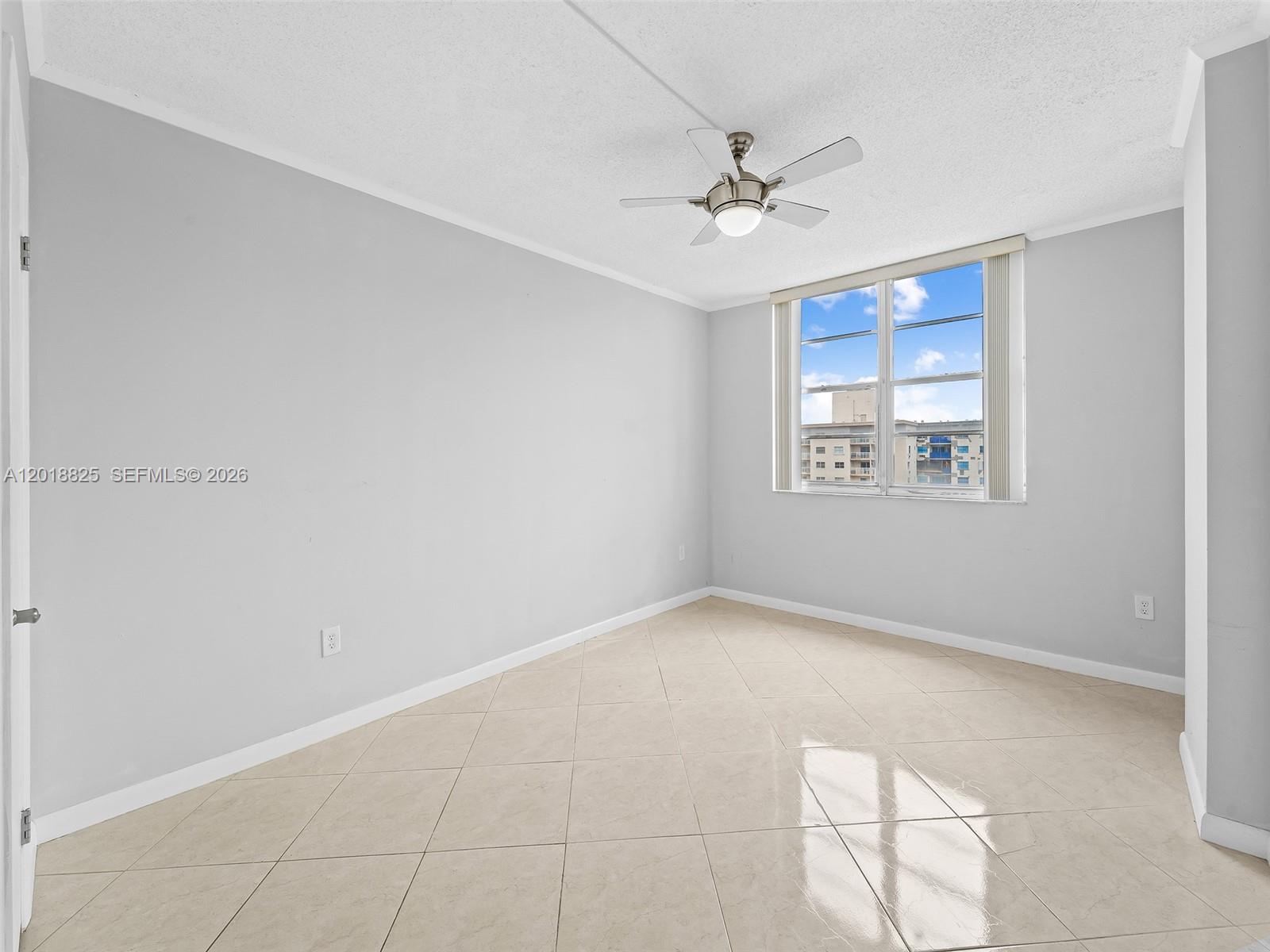 ARLEN HOUSE WEST CONDO - Residential