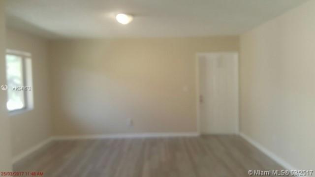 LAURELS AT SHERWOOD CONDO - Residential Lease