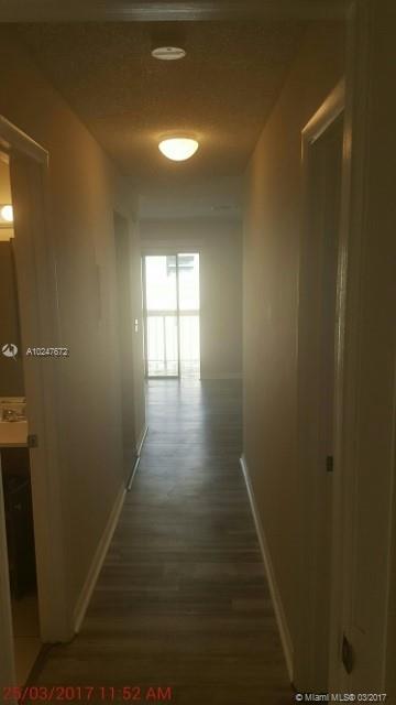 LAURELS AT SHERWOOD CONDO - Residential Lease