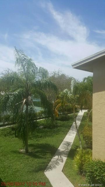 LAURELS AT SHERWOOD CONDO - Residential Lease