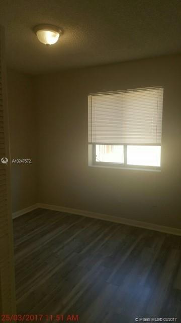 LAURELS AT SHERWOOD CONDO - Residential Lease