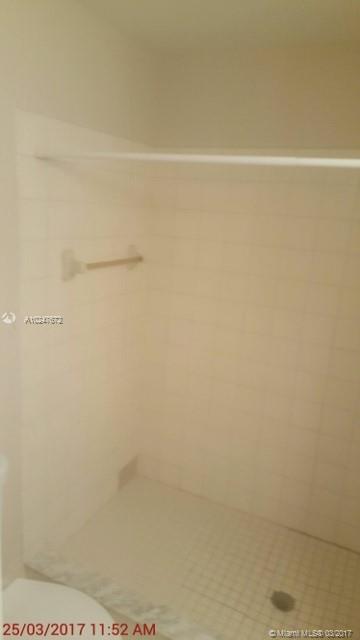 LAURELS AT SHERWOOD CONDO - Residential Lease