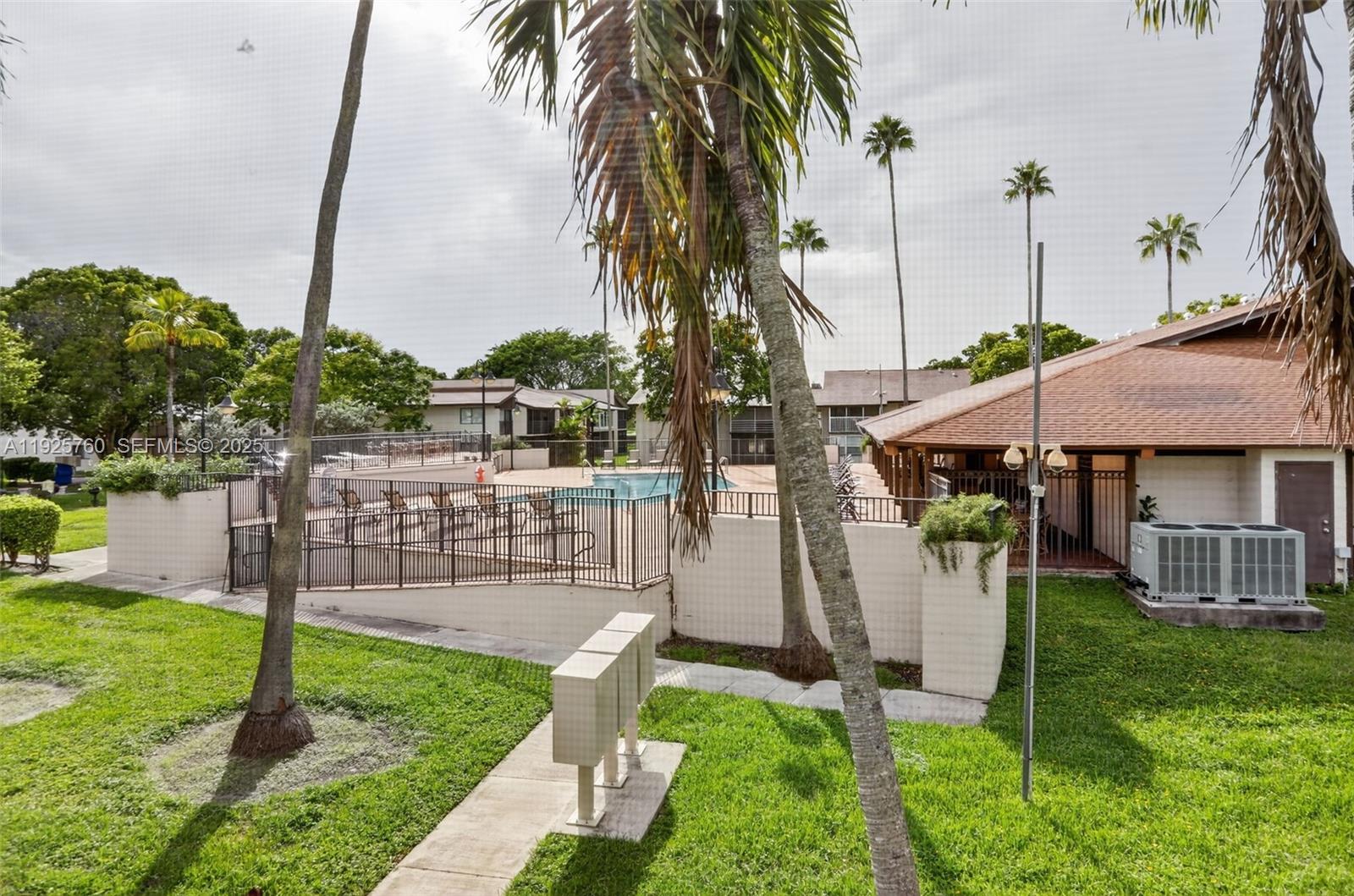 LAURELS AT MARGATE - Residential