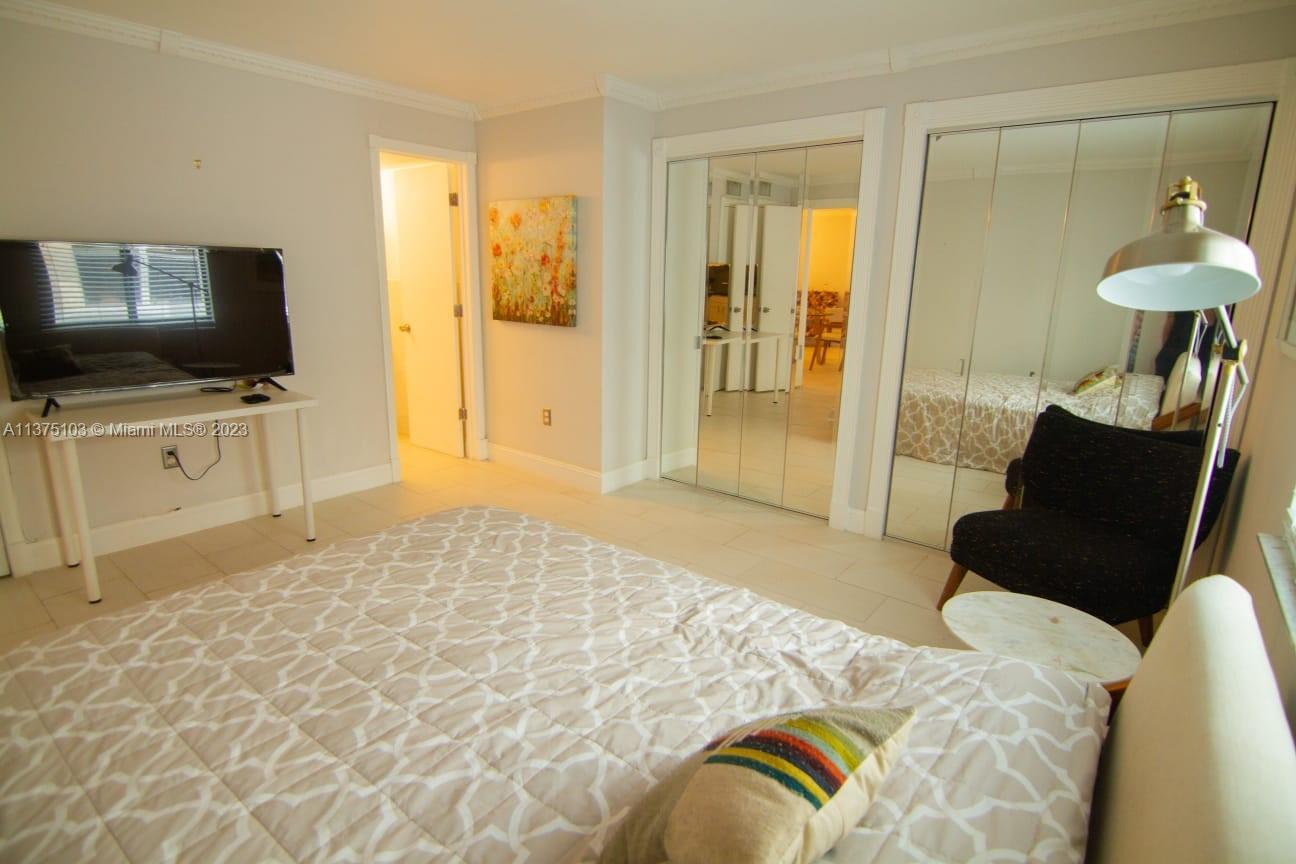 HIBISCUS SOUTH CONDO - Residential Lease