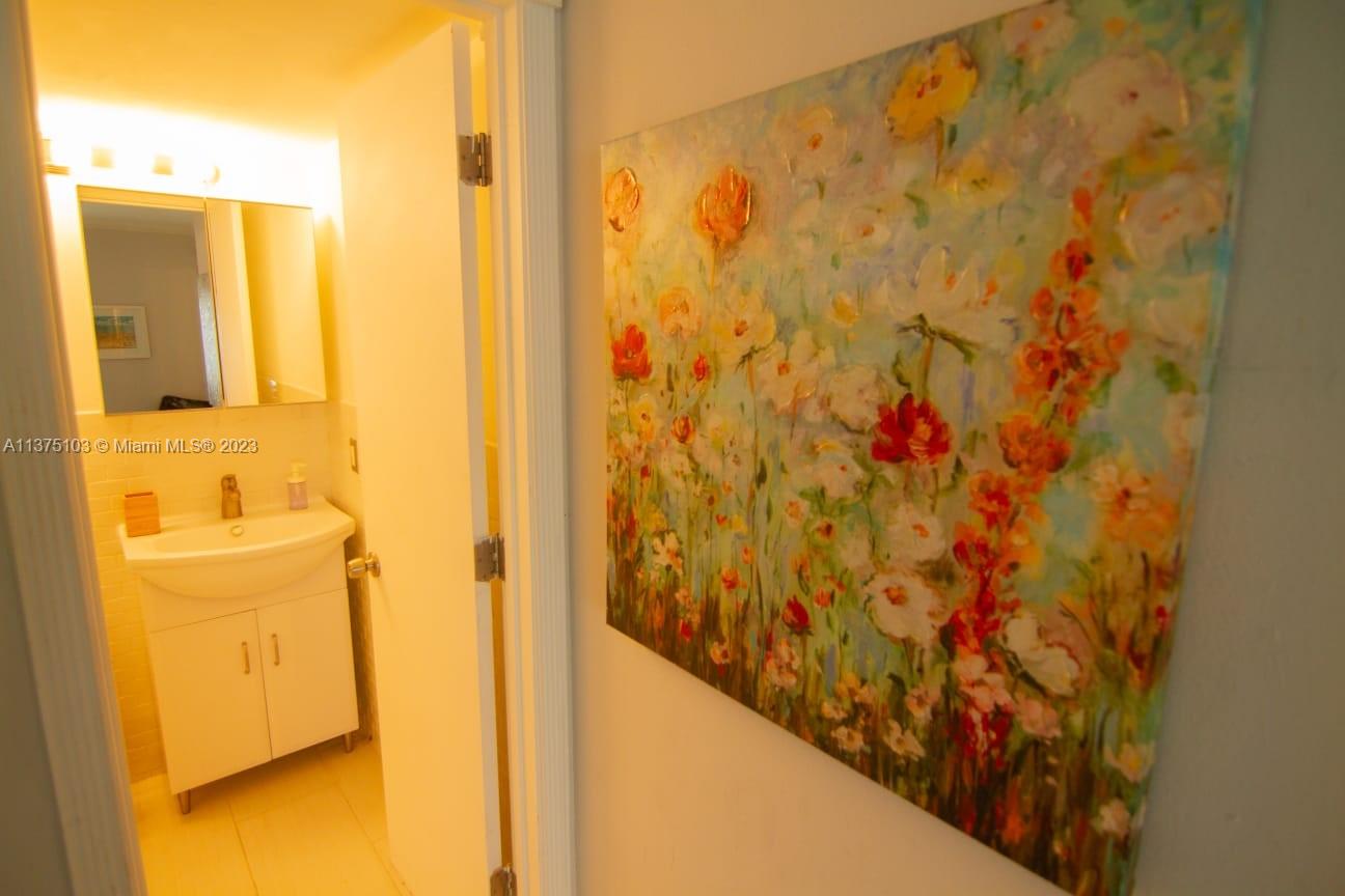 HIBISCUS SOUTH CONDO - Residential Lease