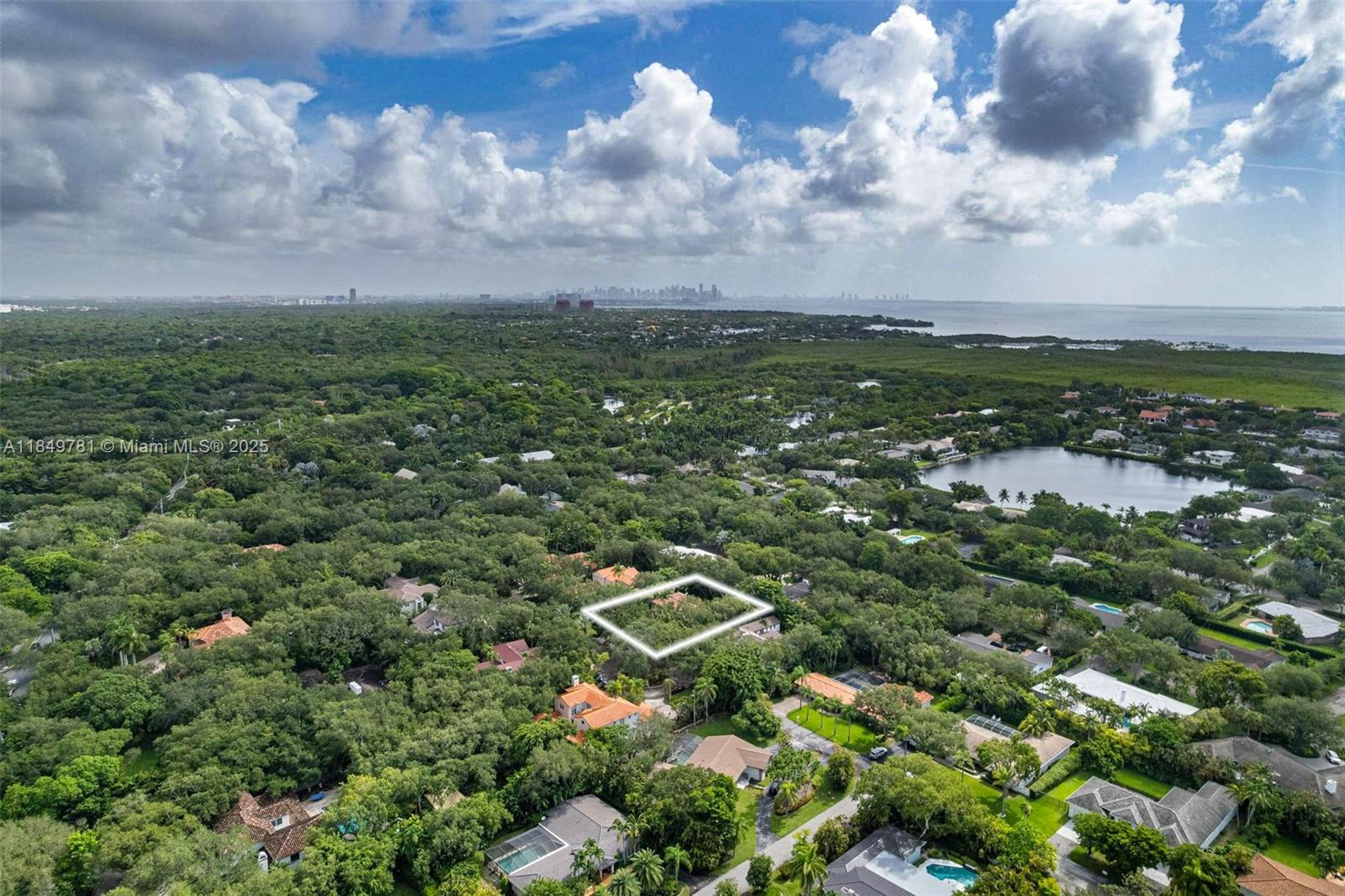 FAIRCHILD OAKS - Residential