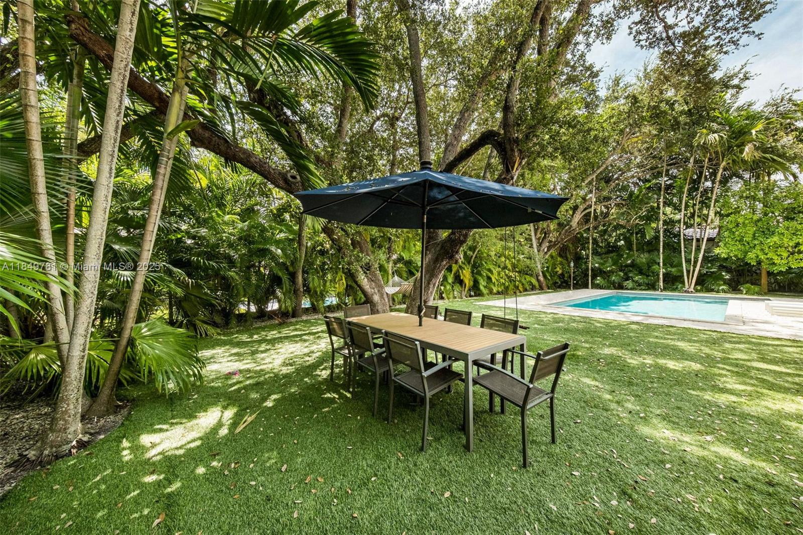 FAIRCHILD OAKS - Residential