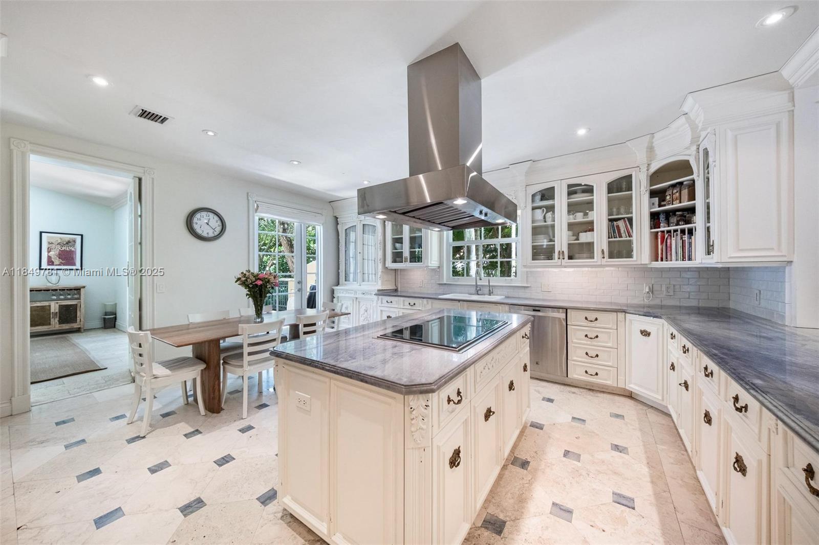 FAIRCHILD OAKS - Residential