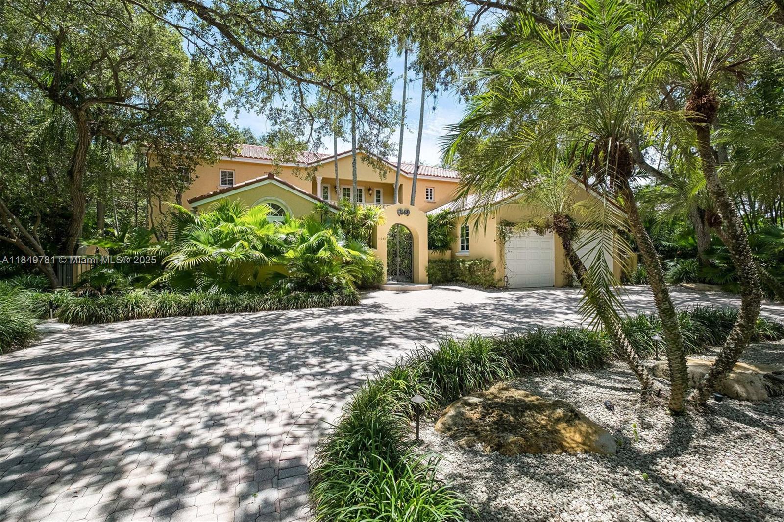 FAIRCHILD OAKS - Residential