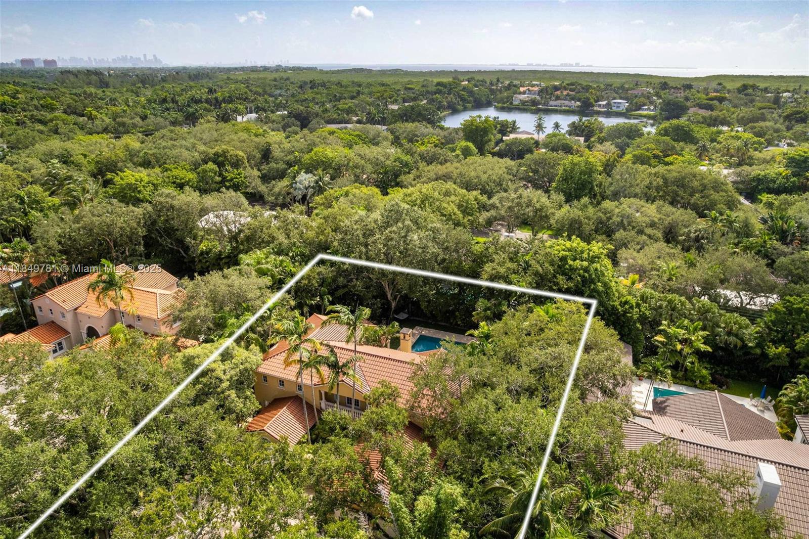 FAIRCHILD OAKS - Residential