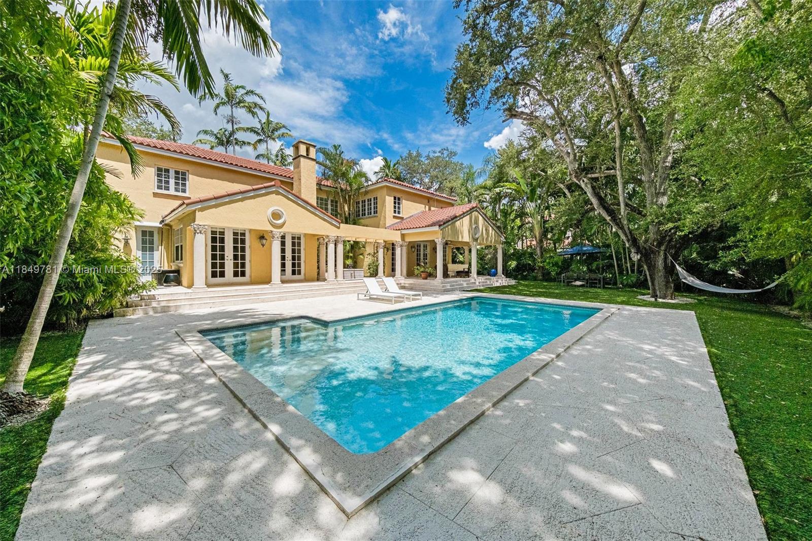 FAIRCHILD OAKS - Residential