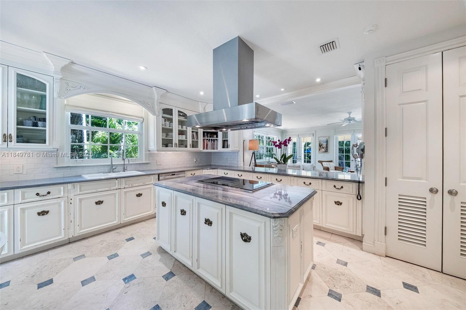 FAIRCHILD OAKS - Residential