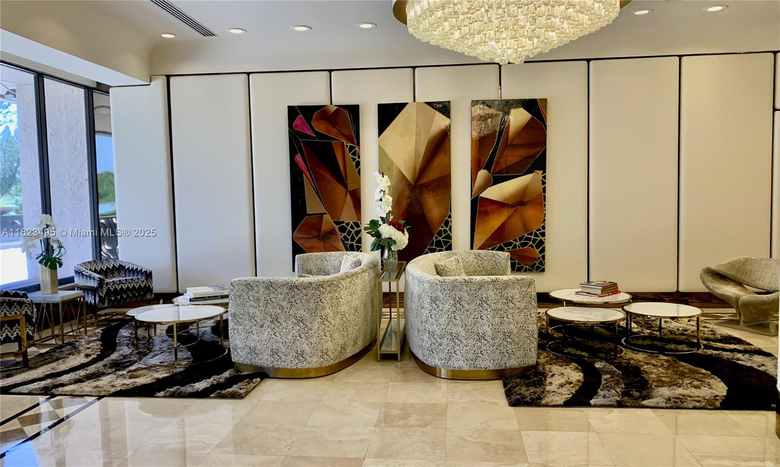 CRICKET CLUB CONDO - Residential