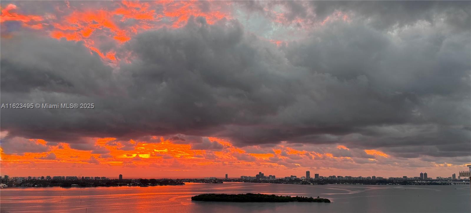 CRICKET CLUB CONDO - Residential