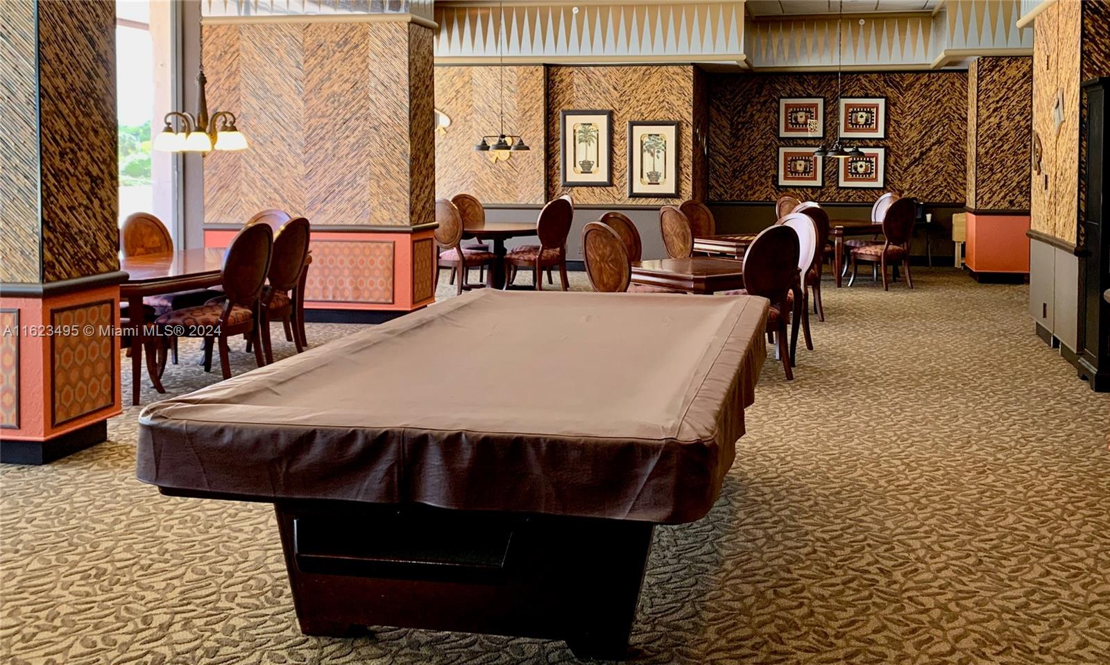 CRICKET CLUB CONDO - Residential