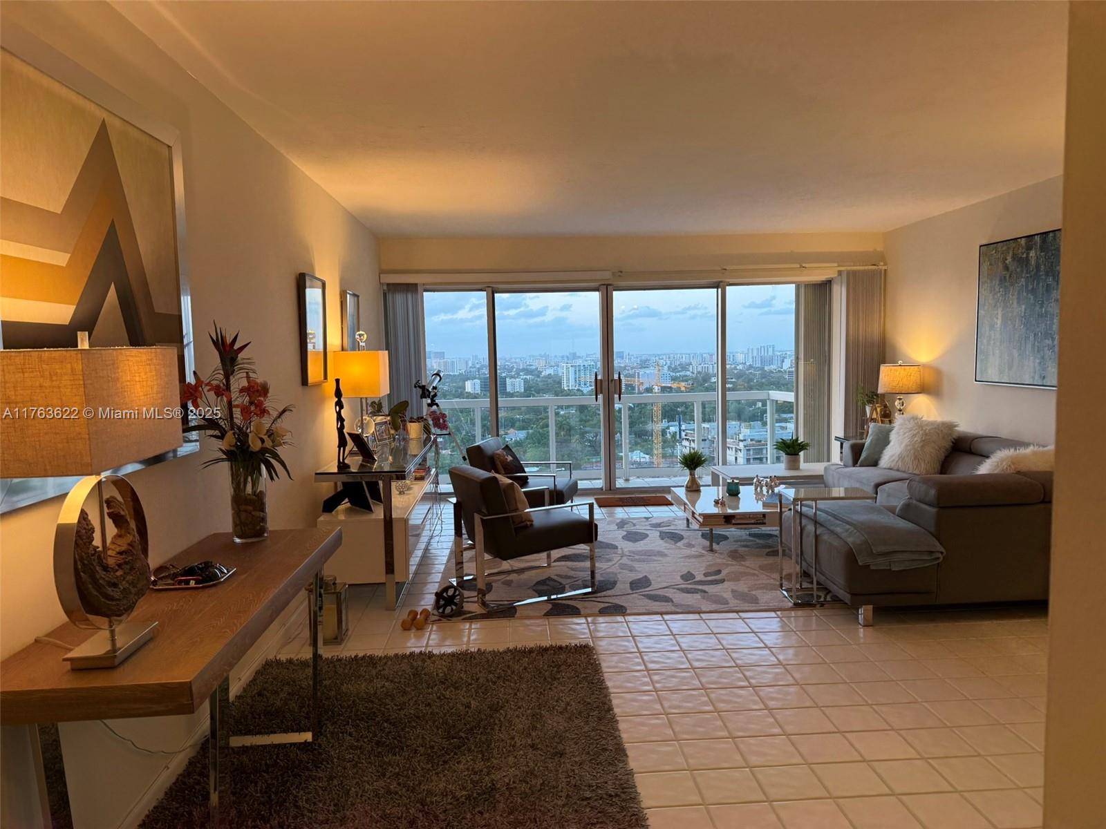 2451 Brickell Ave 20N, Miami, Broward County, Florida - 1 Bedrooms  
1 Bathrooms - 