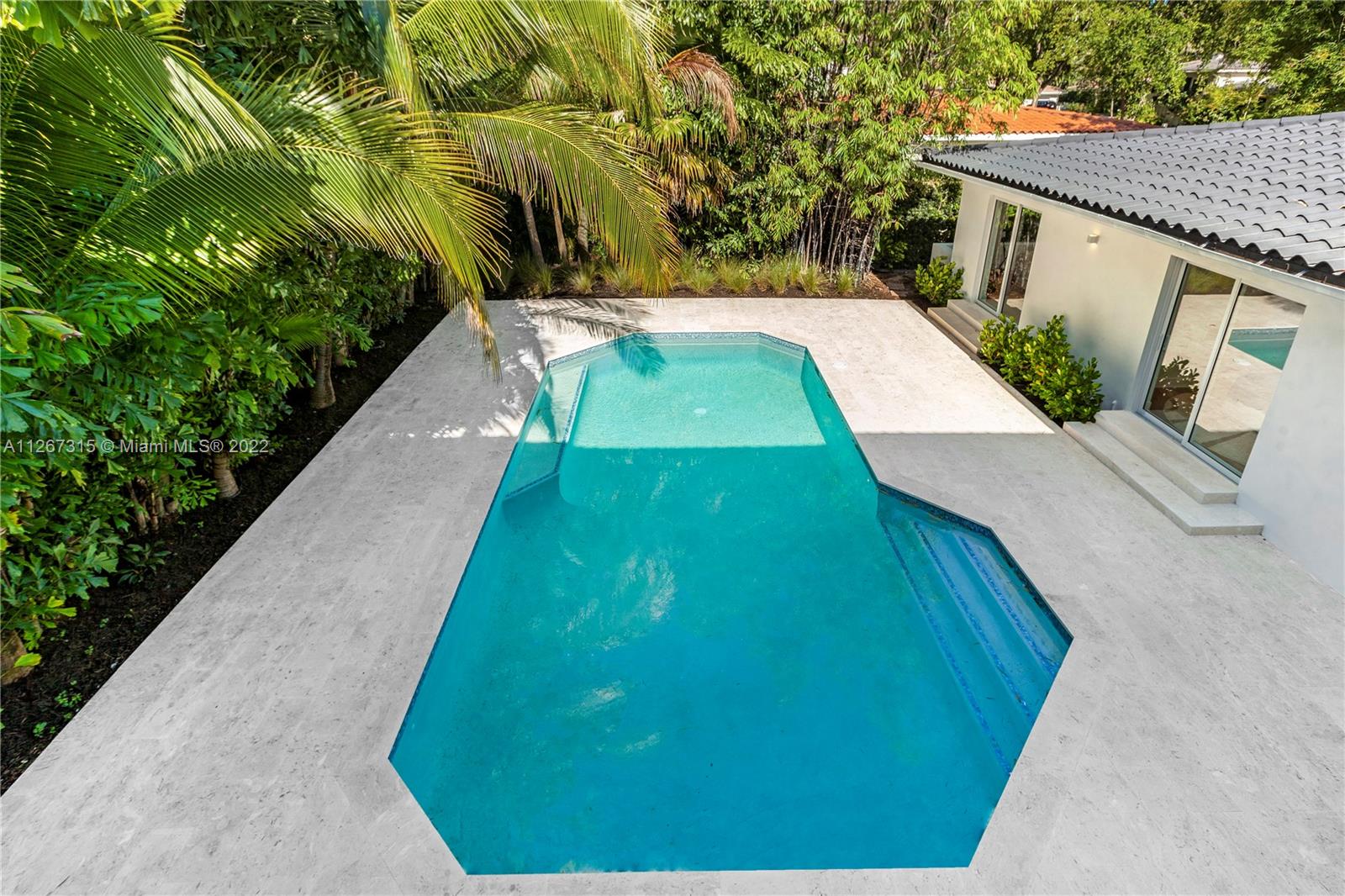 C GABLES RIVIERA SEC 12 - Residential