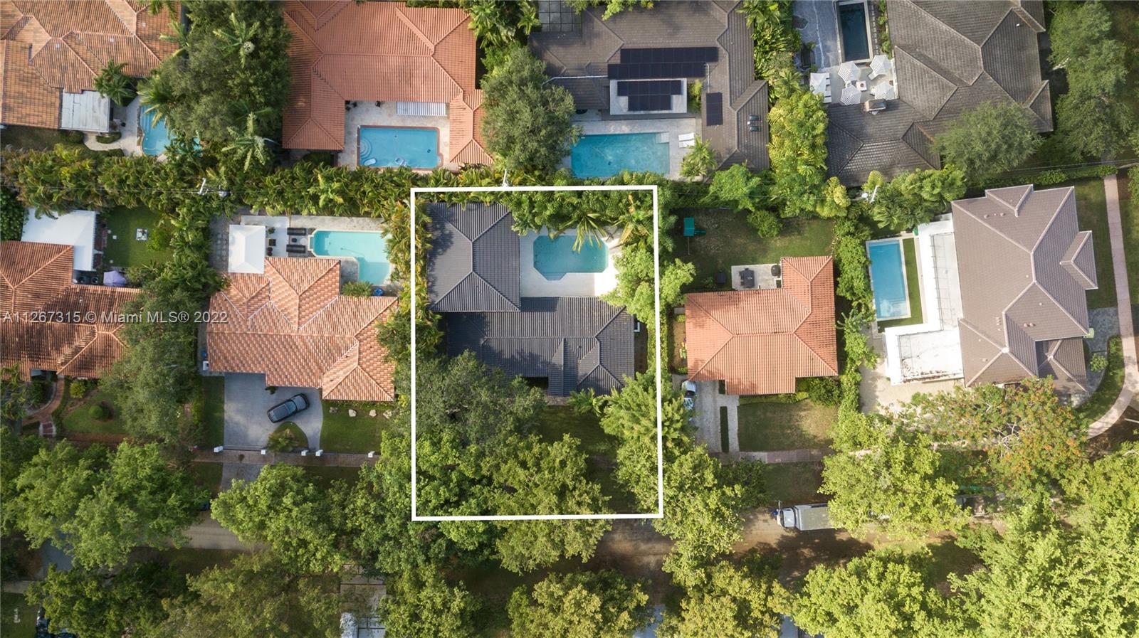 C GABLES RIVIERA SEC 12 - Residential