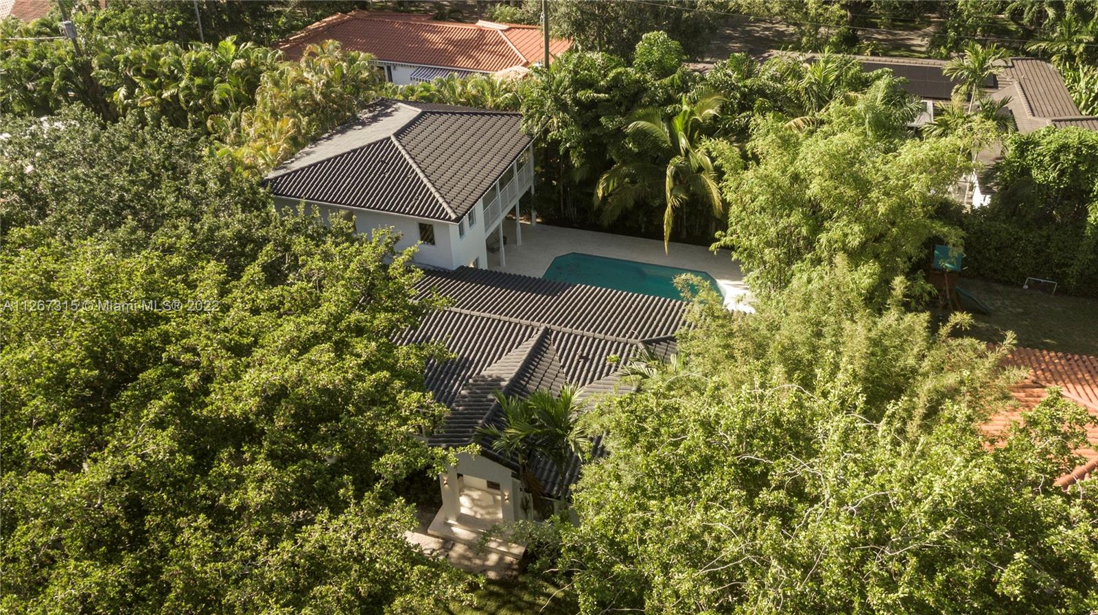 C GABLES RIVIERA SEC 12 - Residential