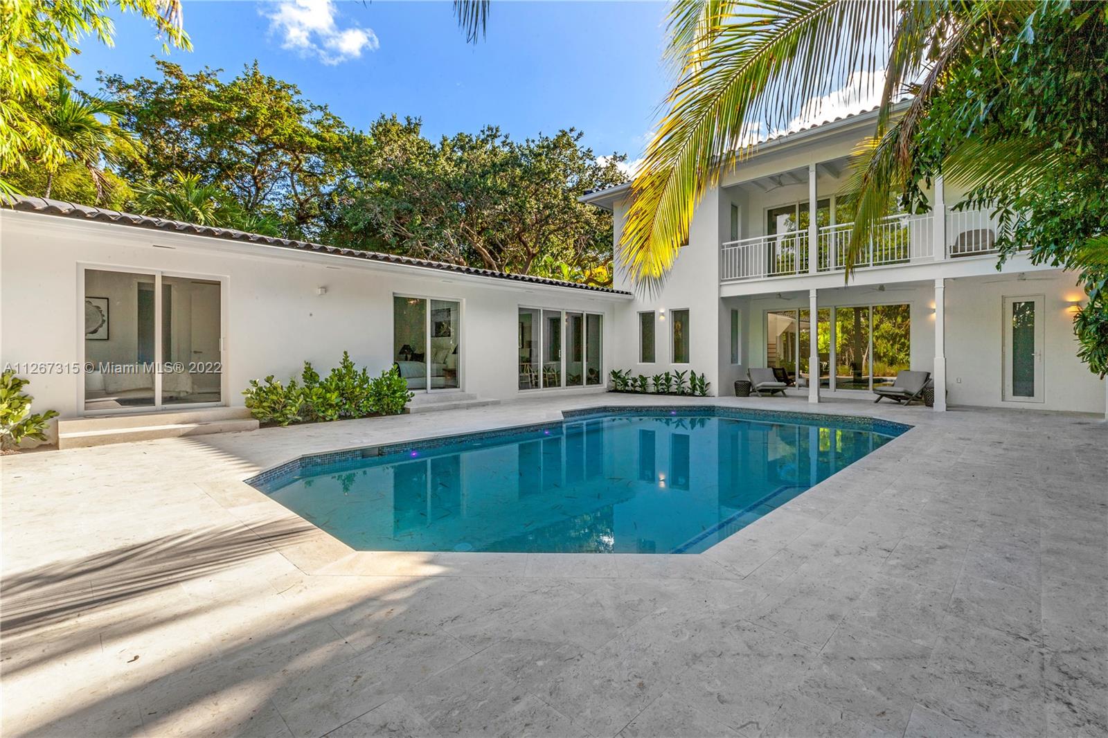 C GABLES RIVIERA SEC 12 - Residential