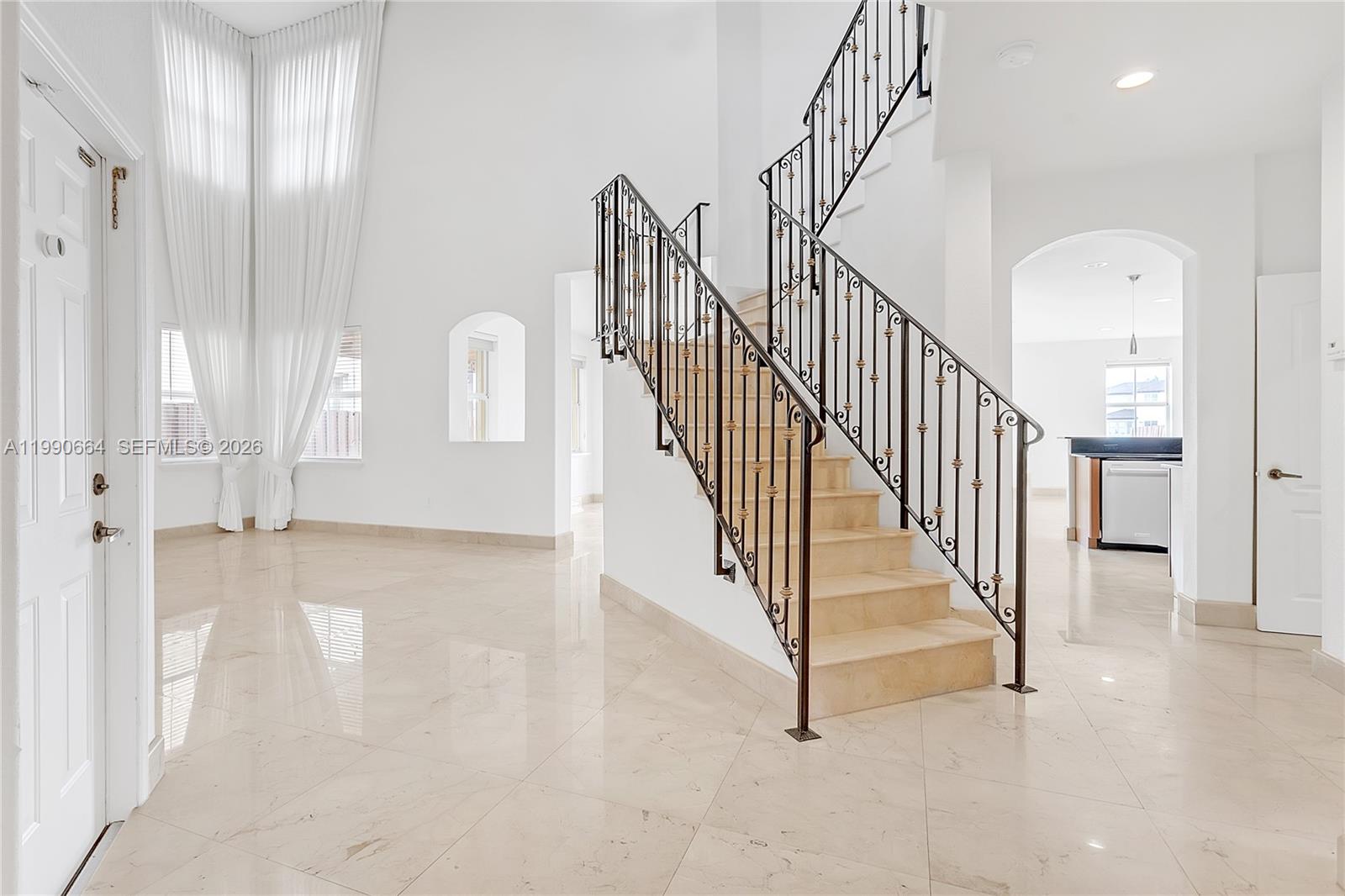 DORAL ISLES NORTH SEC ONE - Residential Lease