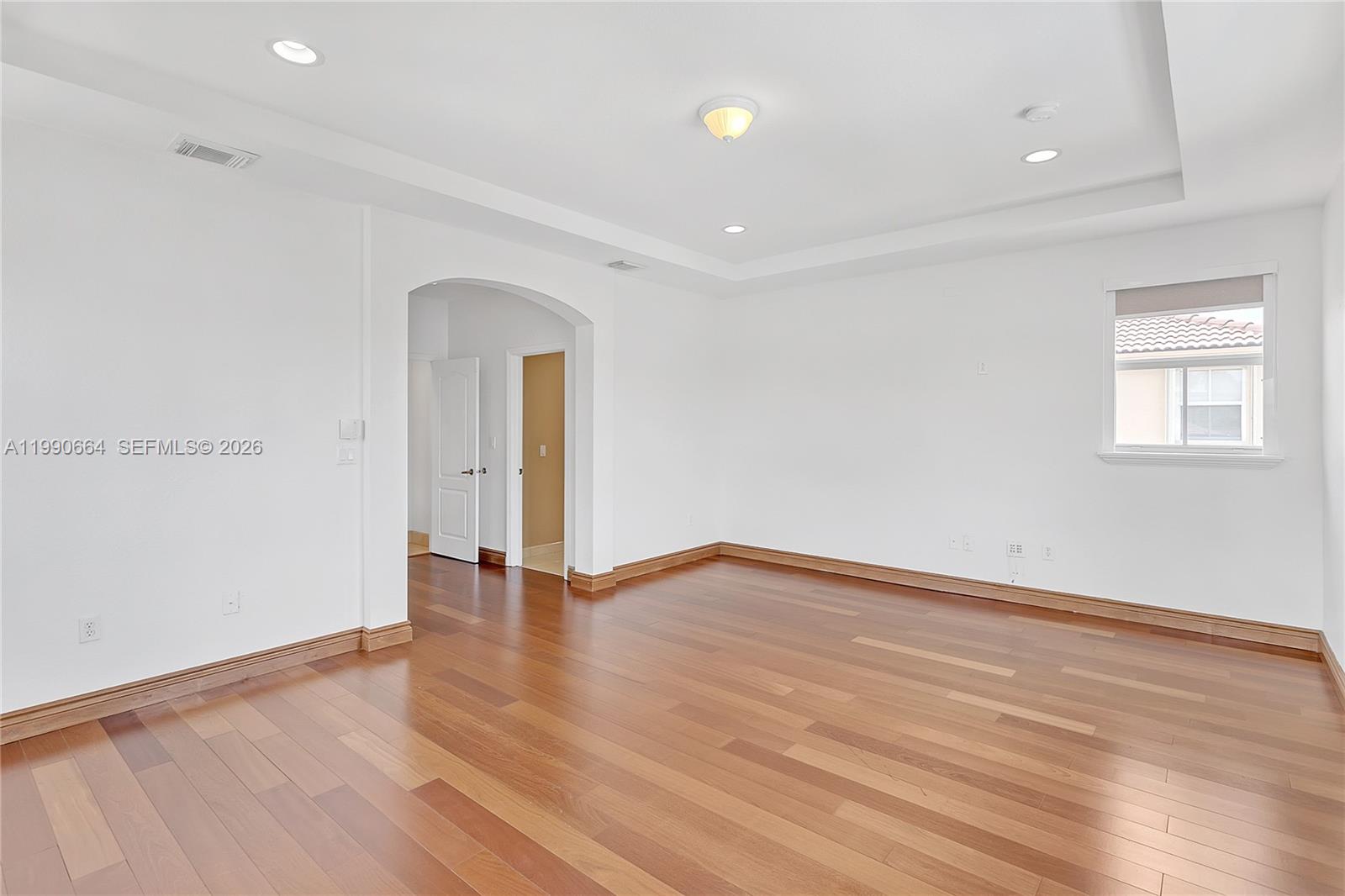 DORAL ISLES NORTH SEC ONE - Residential Lease