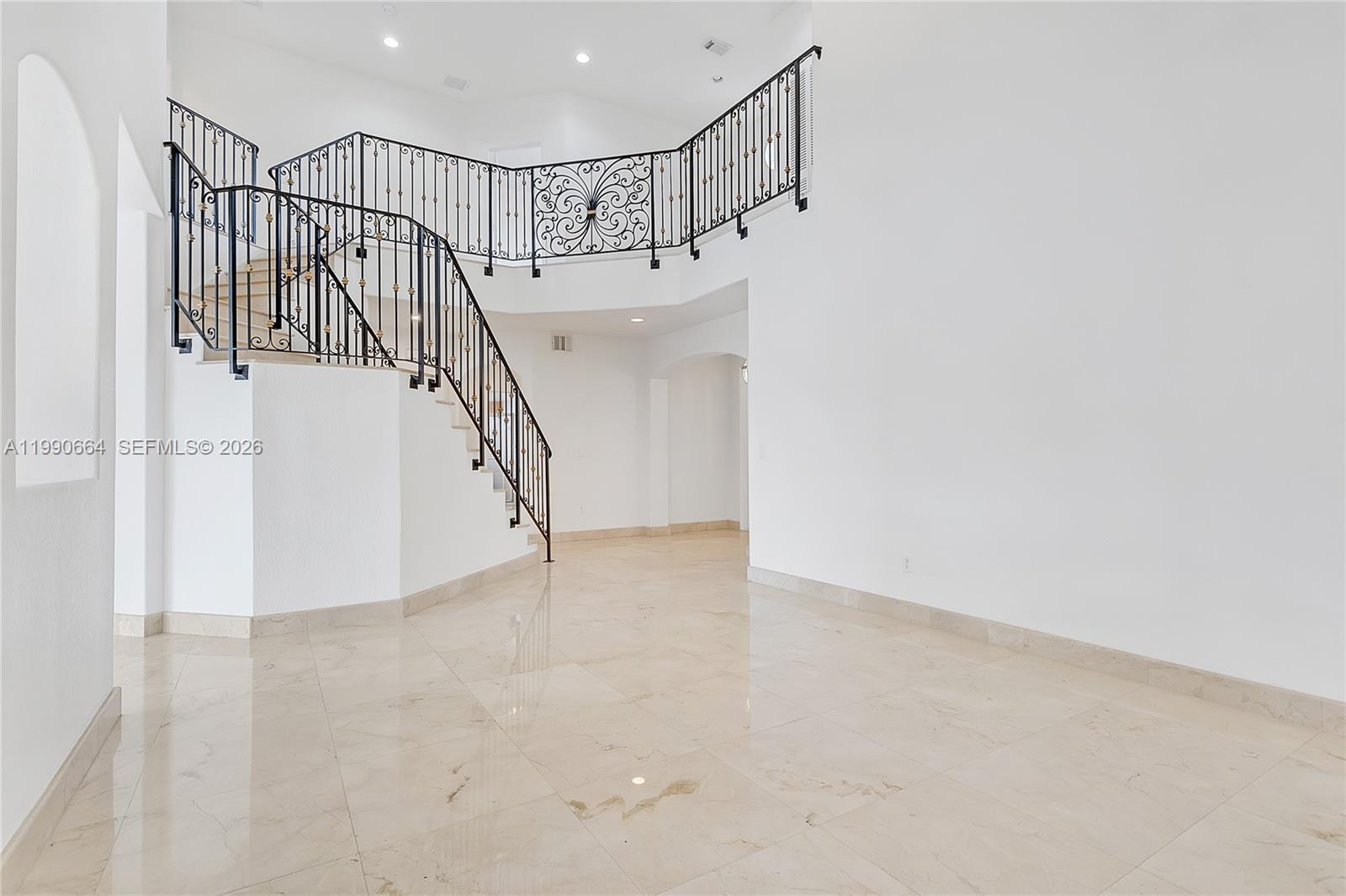 DORAL ISLES NORTH SEC ONE - Residential Lease