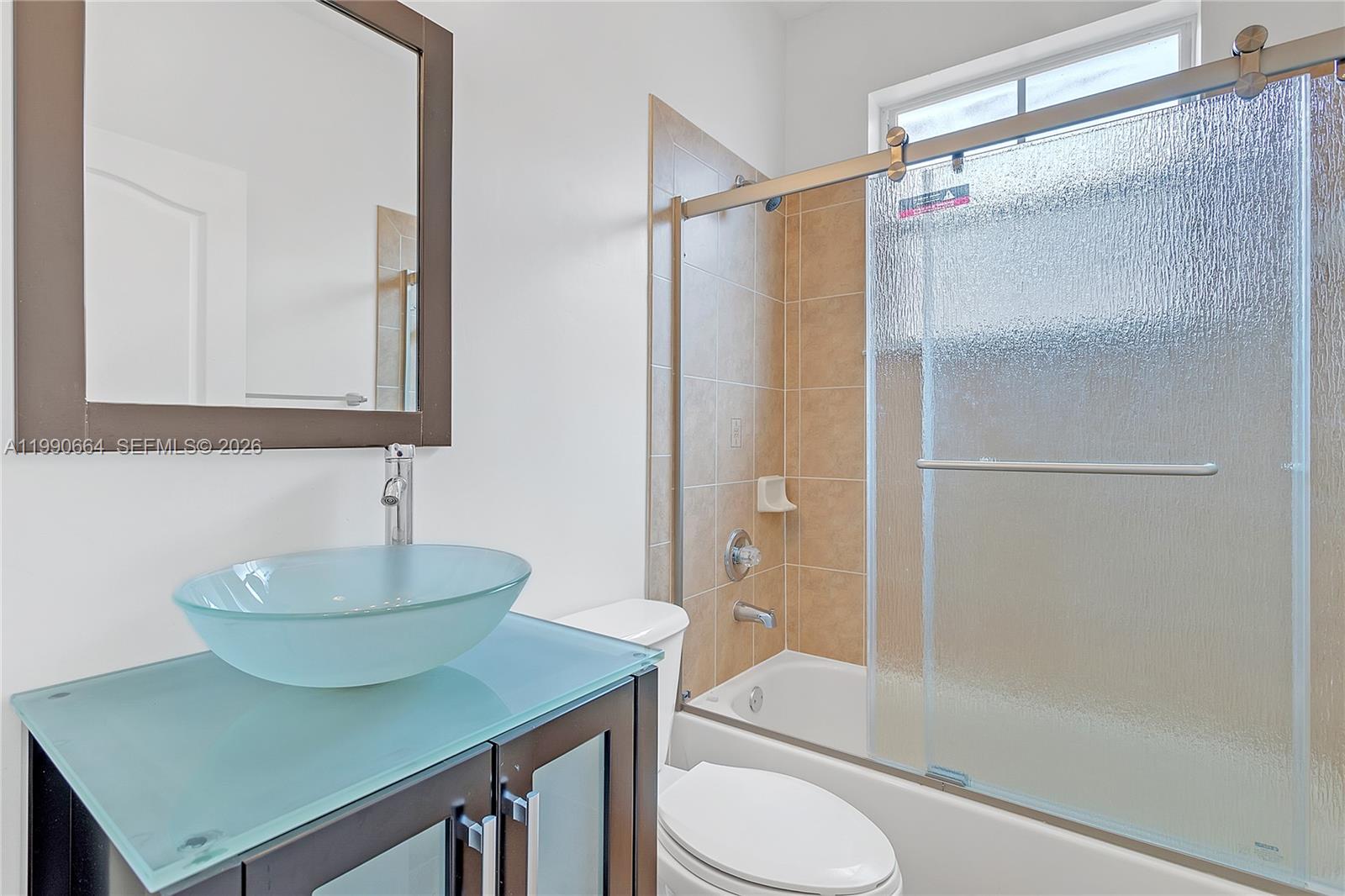 DORAL ISLES NORTH SEC ONE - Residential Lease