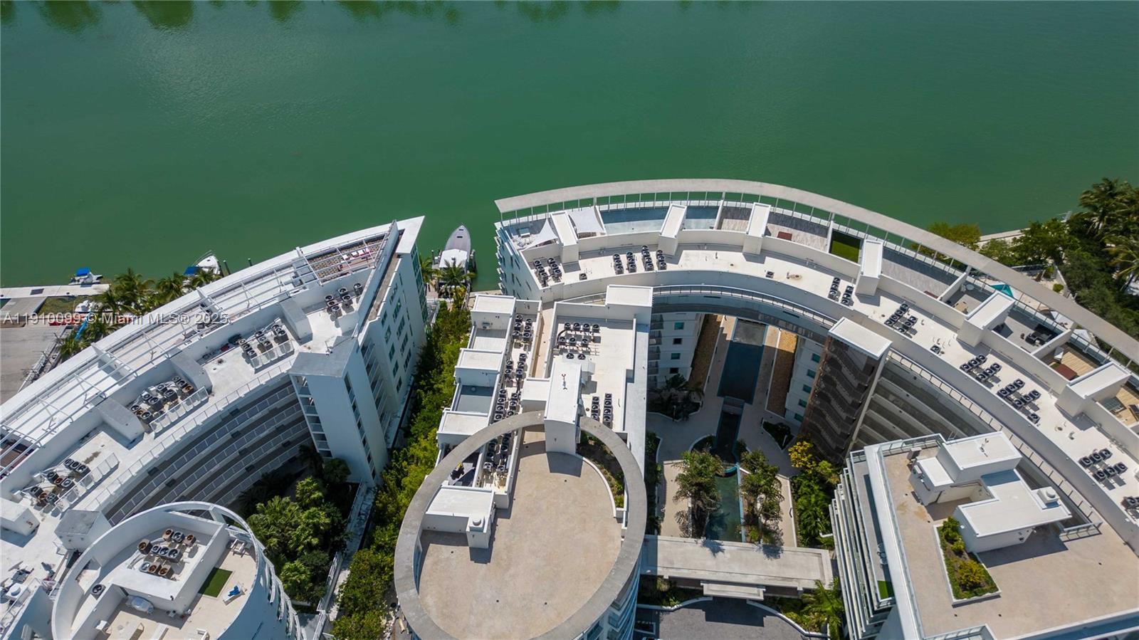 REGATTA AT INDIAN CREEK - Residential Lease