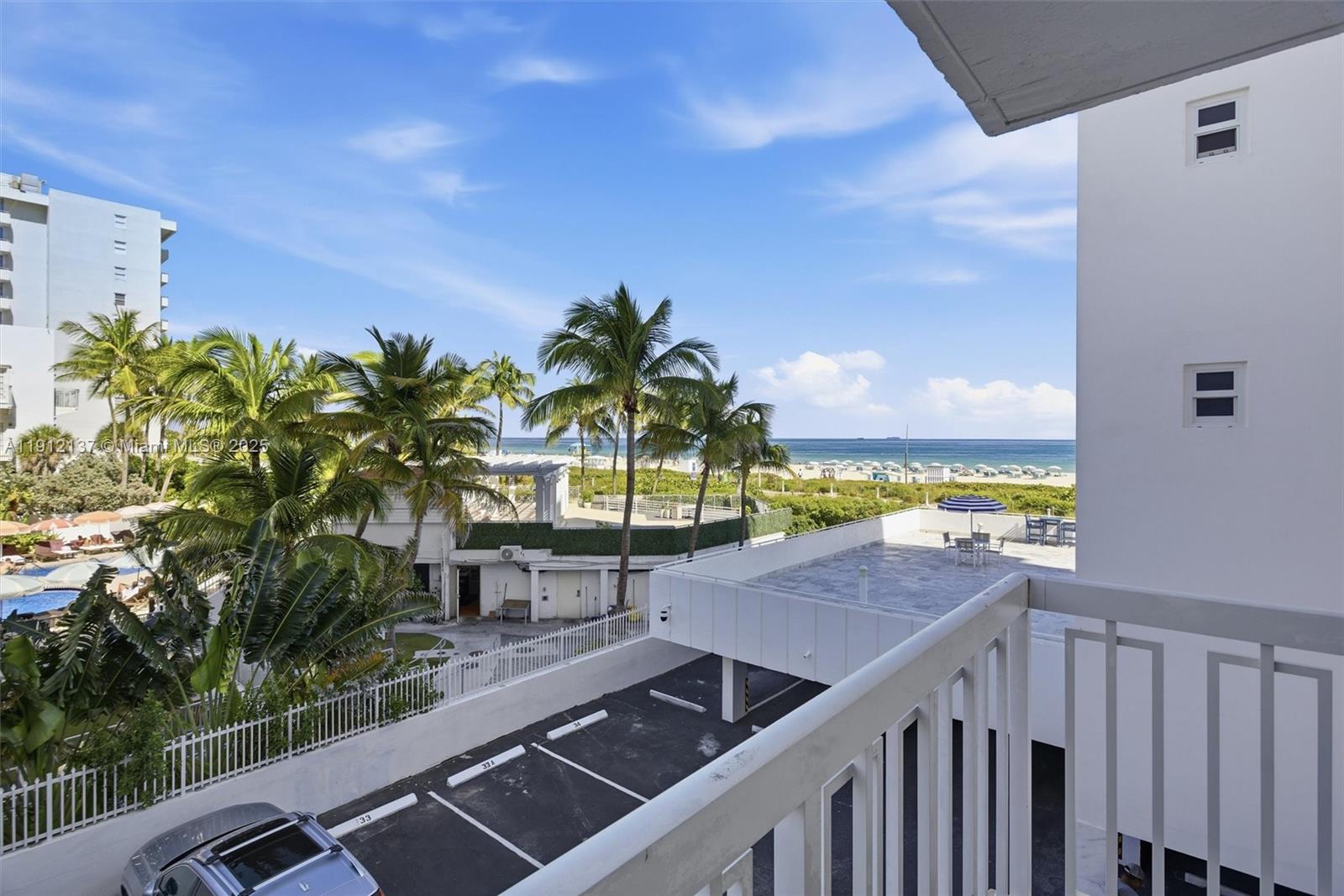 THE PRESIDENTIAL CONDO - Residential Lease