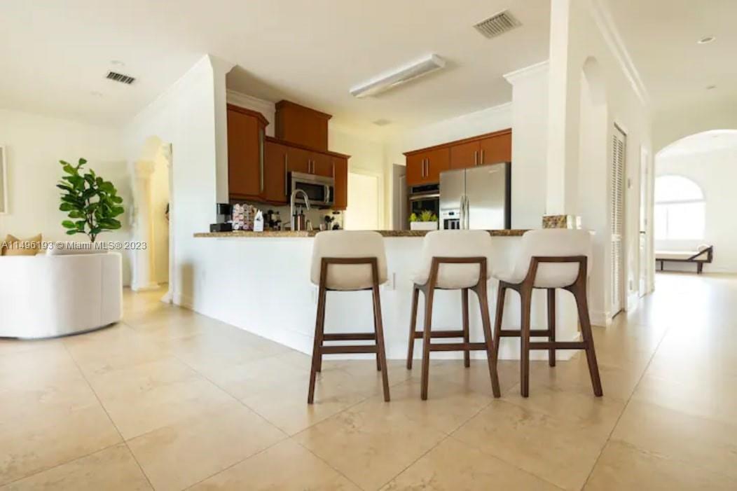 RIEUMONT ESTATES - Residential Lease