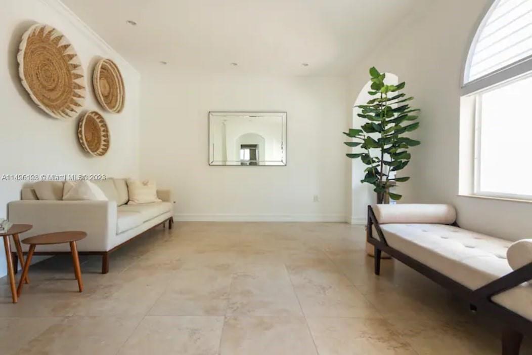 RIEUMONT ESTATES - Residential Lease