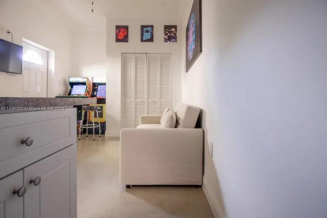 RIEUMONT ESTATES - Residential Lease