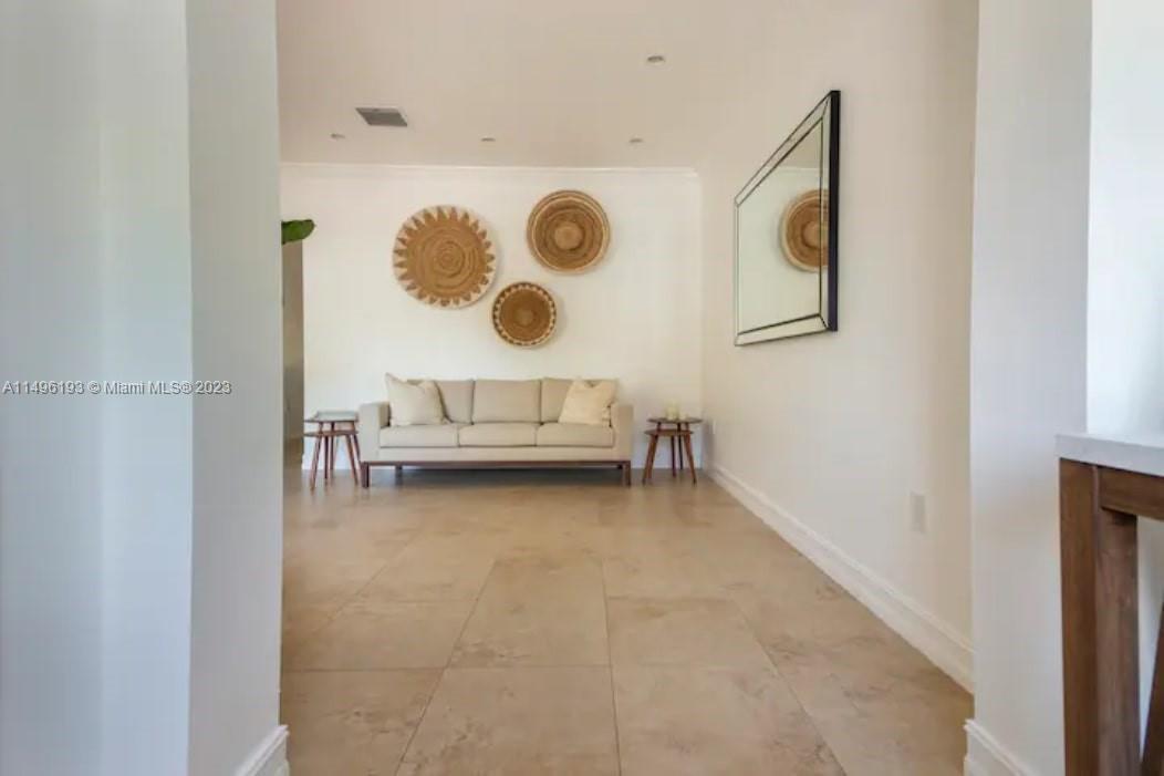 RIEUMONT ESTATES - Residential Lease