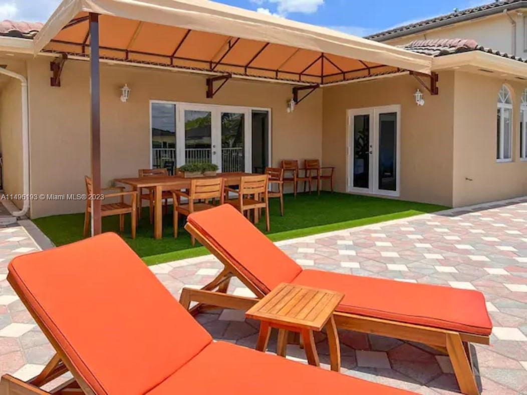 RIEUMONT ESTATES - Residential Lease