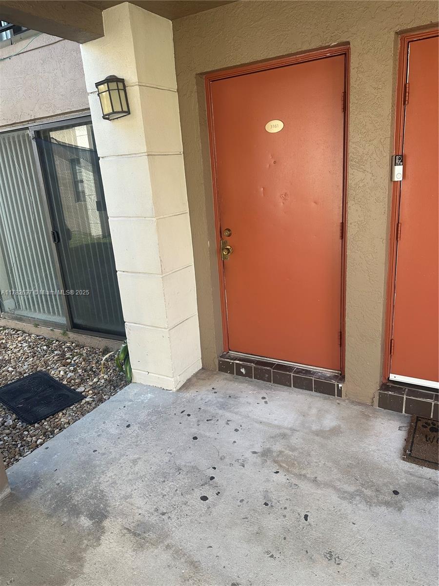 Rental Property at 3161 Coral Ridge Dr 3161, Coral Springs, Broward County, Florida - Bedrooms: 3 
Bathrooms: 2  - $2,500 MO.